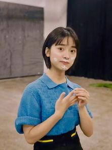 女主读心吃瓜娱乐圈,女主揭秘娱乐圈幕后真相